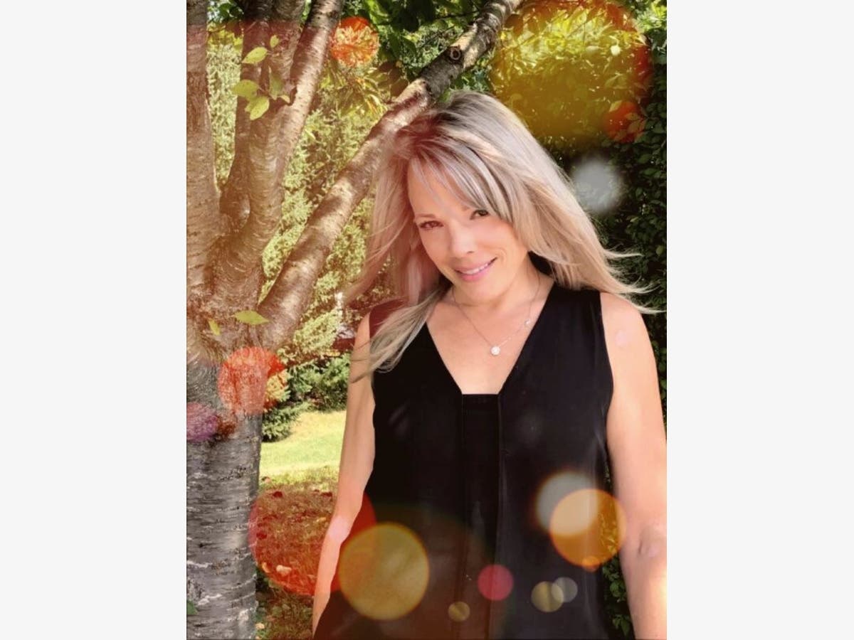 "Fall" into Dirty Blonde Salon