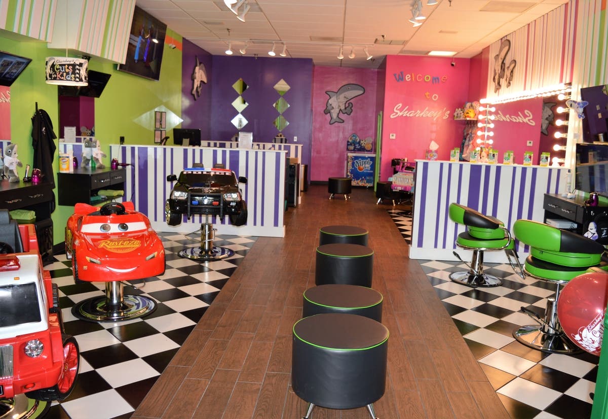 Sharkey's Cuts for Kids - Encino