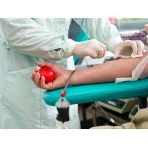blood_donation_shutterstock_127341914.jp