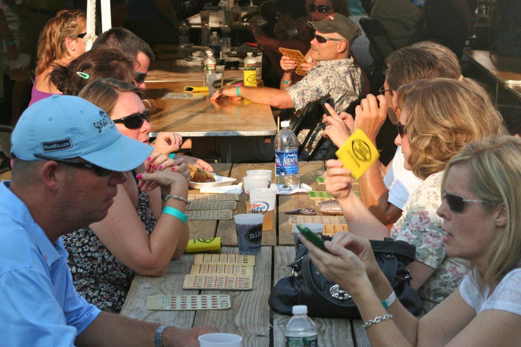 PHOTOS Beer, Brats and Bingo a True Lakeville Reunion Lakeville, MN