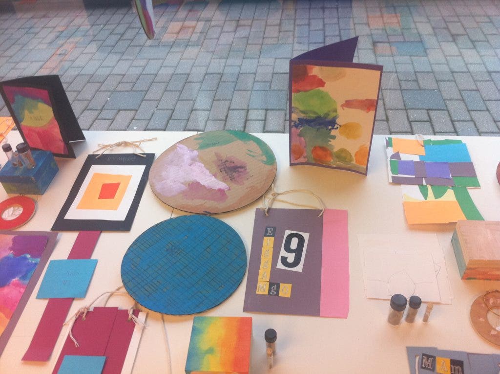 News small post card thumbnail