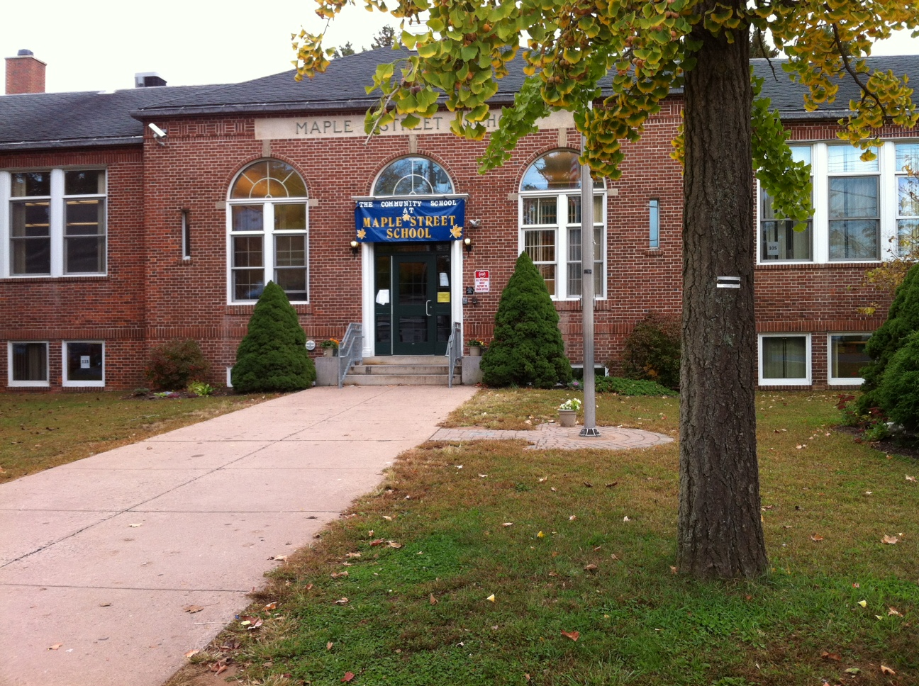 Police Release Report on Maple Street School Knife Incident | Vernon ...