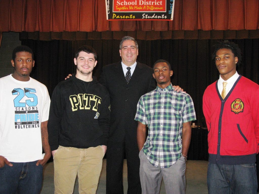 News small post card thumbnail