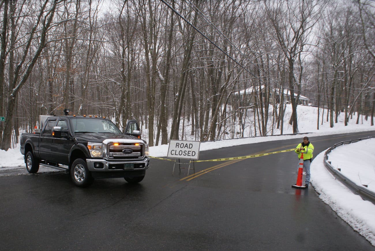 UPDATE: Fatal Crash Closes Segment of Route 74 in Tolland | Vernon, CT ...