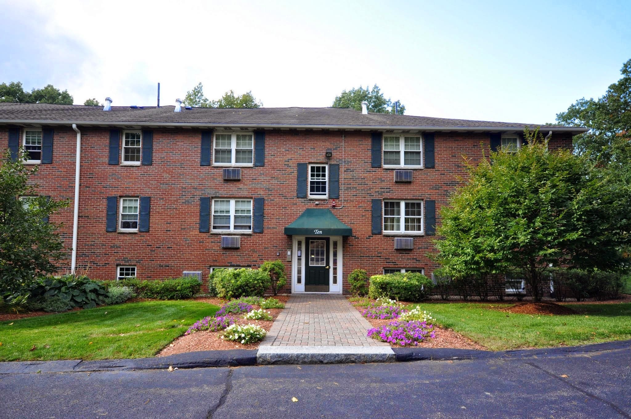 OPEN HOUSE Saturday, November 1st, 130 pm 300 pm at 10 Wampus Ave