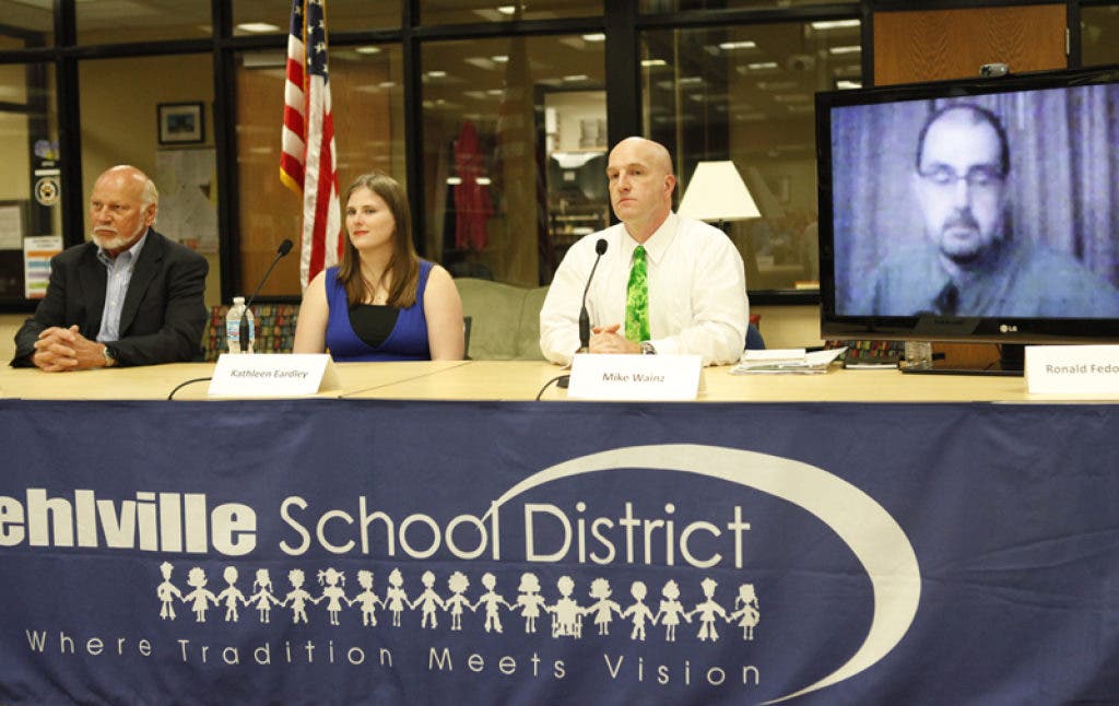 News small post card thumbnail