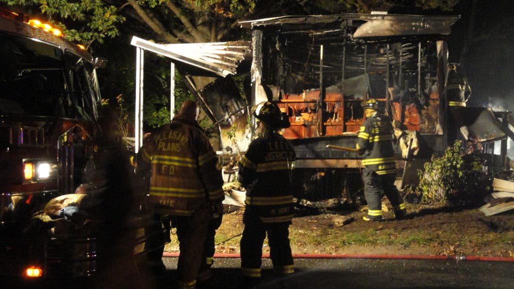 Early Morning Fire Engulfs Toms River Mobile Home | Toms River, NJ Patch