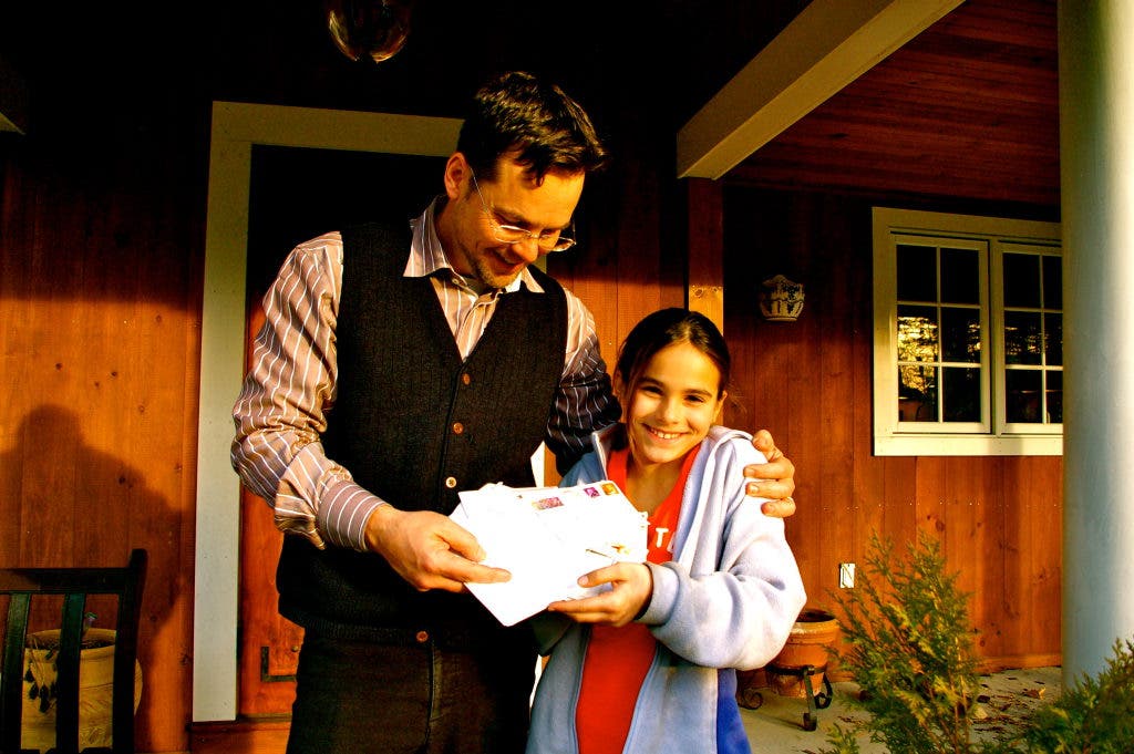 News small post card thumbnail