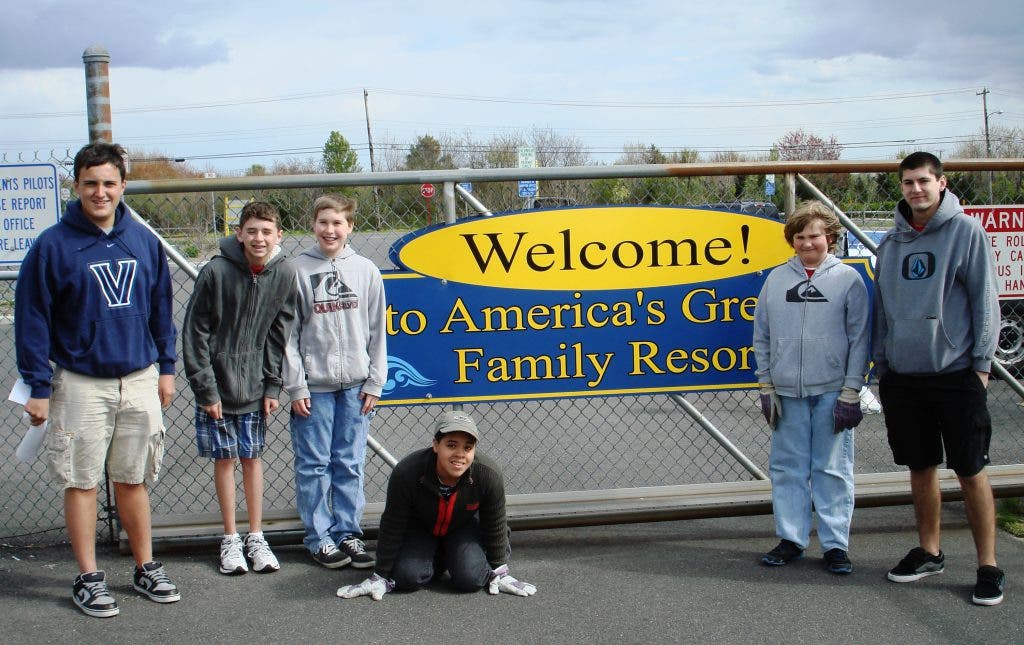 News small post card thumbnail