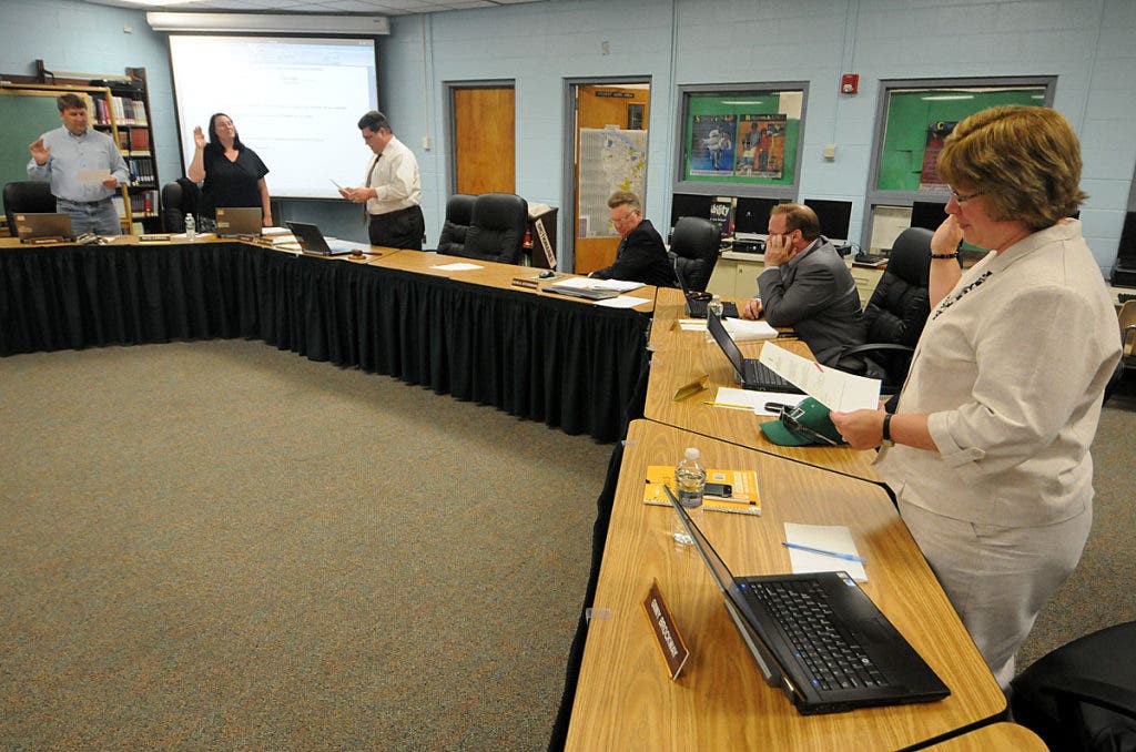 News small post card thumbnail