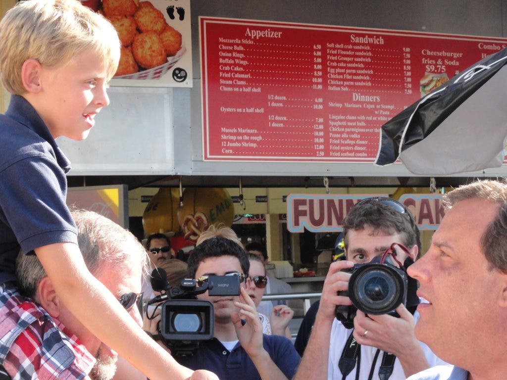 News small post card thumbnail