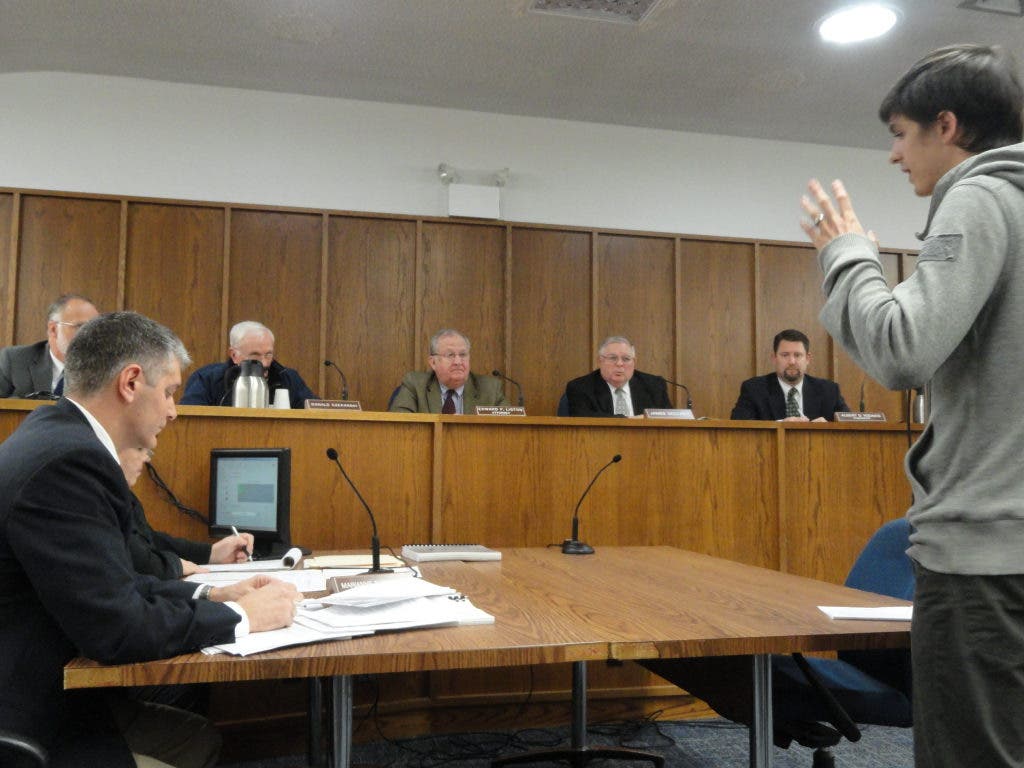 News small post card thumbnail