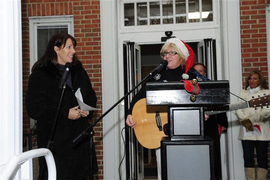 News small post card thumbnail