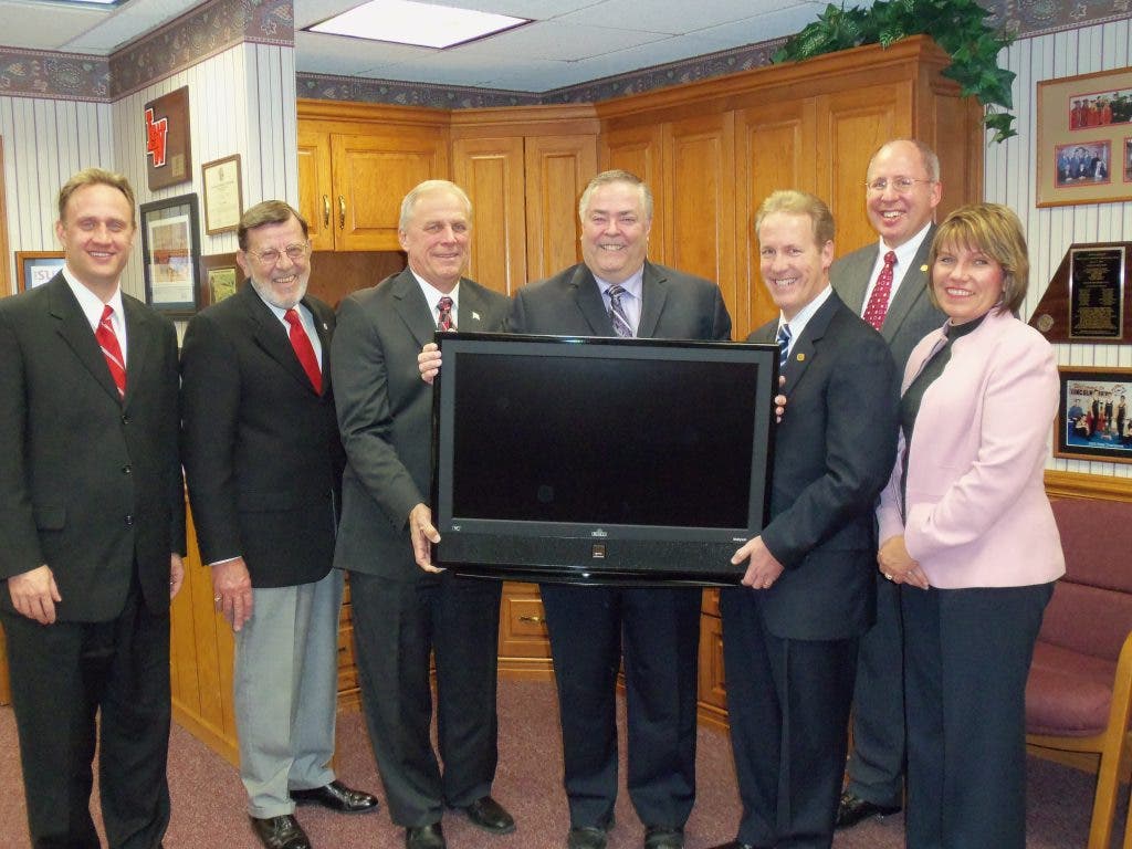 News small post card thumbnail