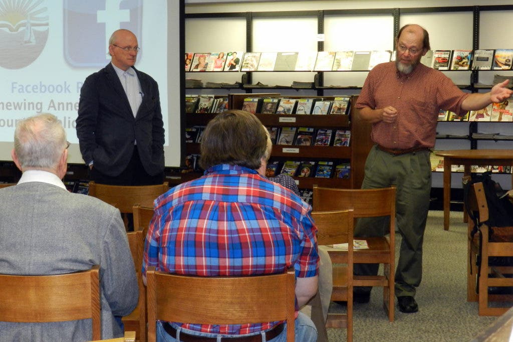 News small post card thumbnail