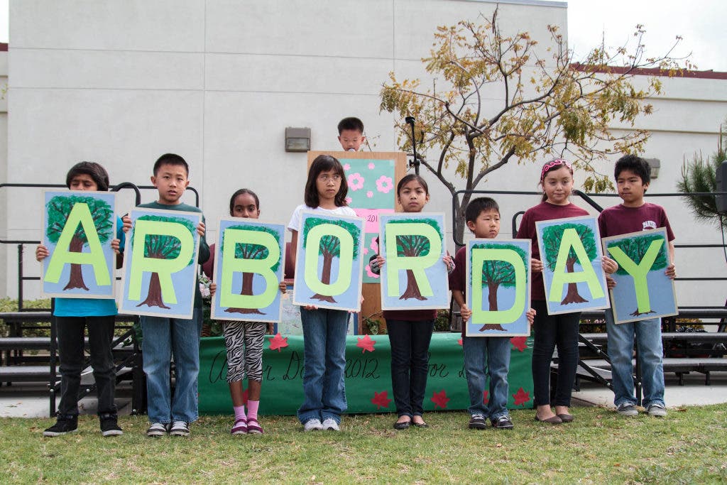 PHOTOS Community Celebrates Arbor Day at Pantera Elementary Diamond