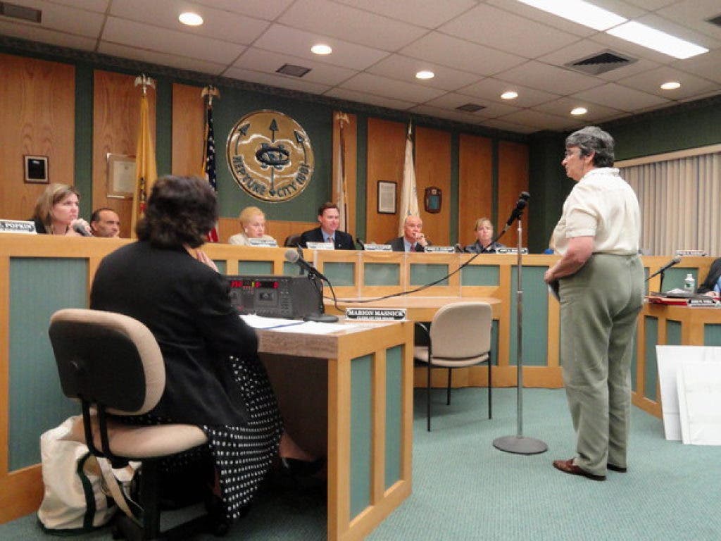 News small post card thumbnail