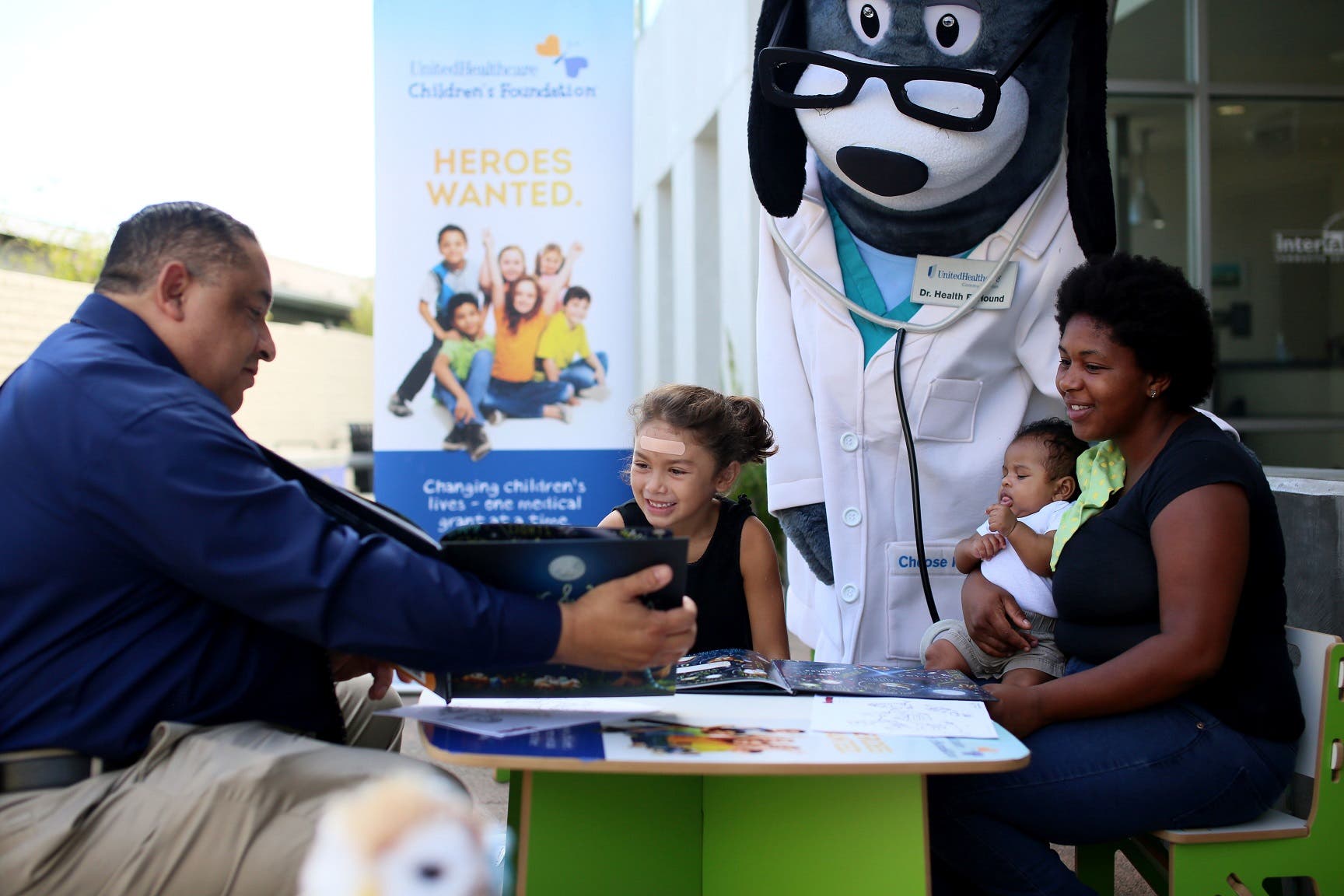 News small post card thumbnail