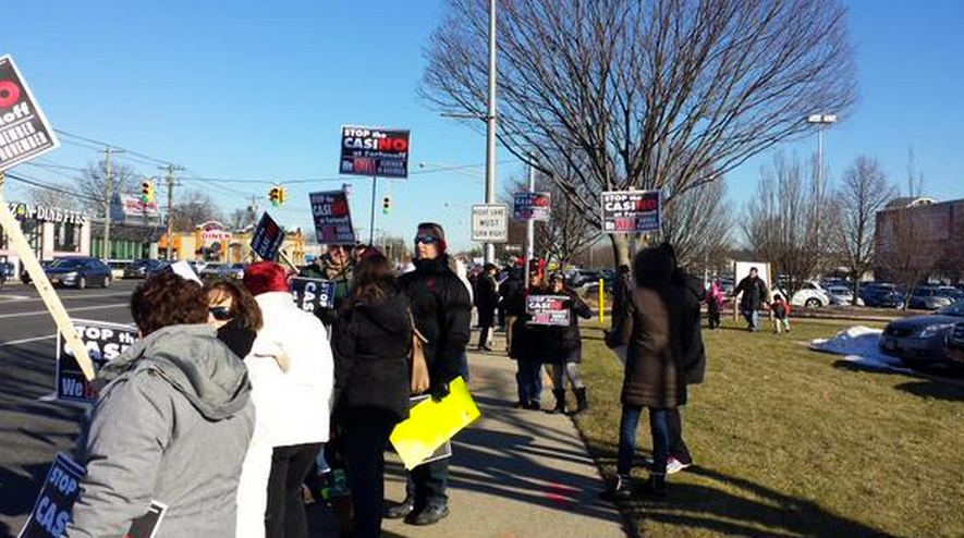 News small post card thumbnail