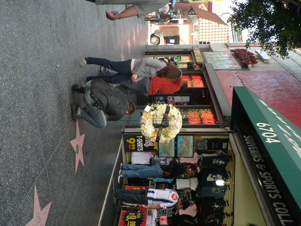 Betty Garrett, Hollywood Actress and Singer, Dies at 91