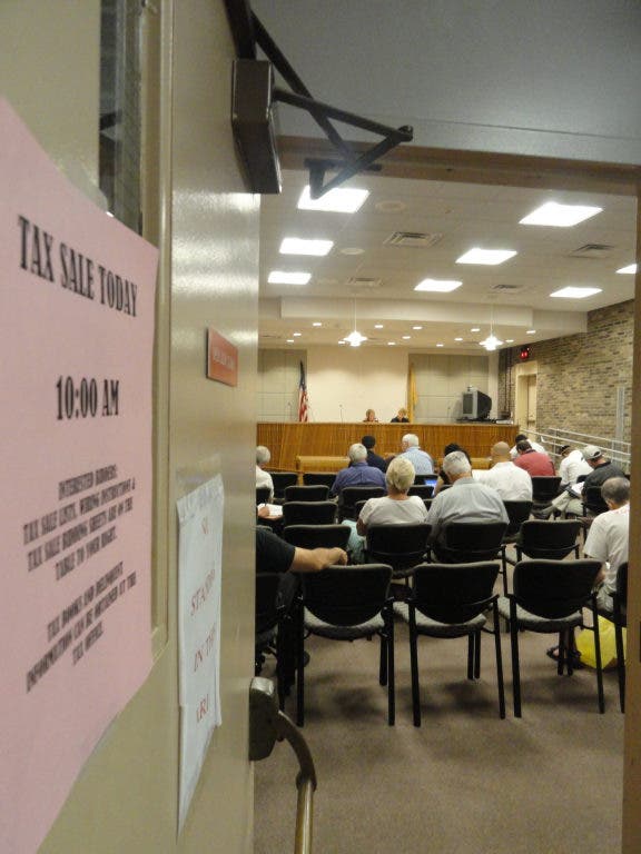 News small post card thumbnail