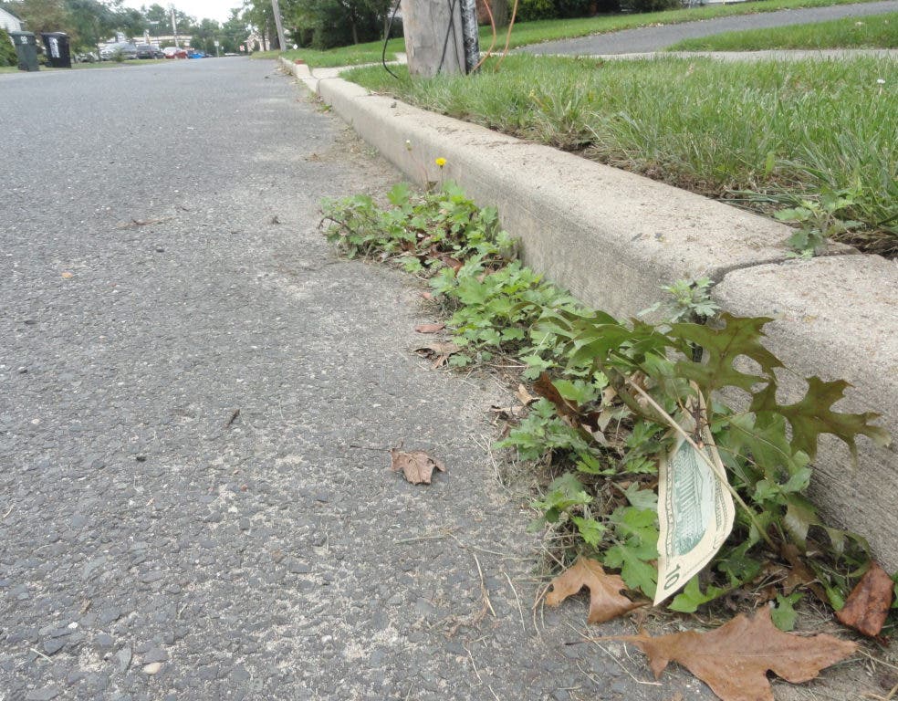 News small post card thumbnail