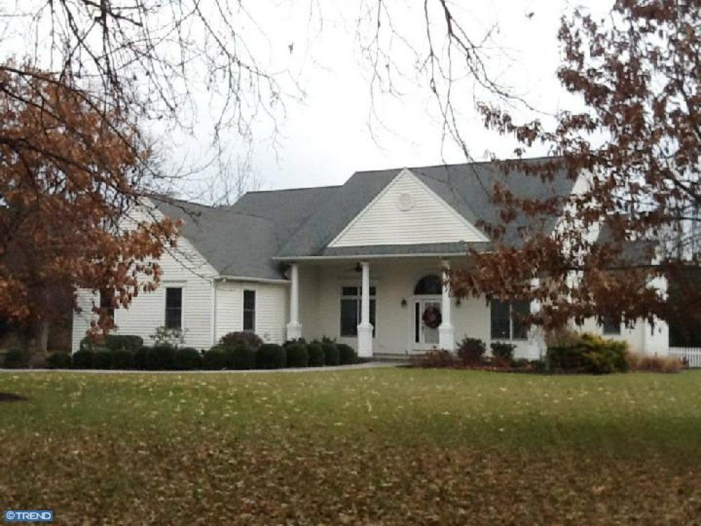 FourBedroom Home Under 200K for Sale in Cinnaminson Cinnaminson, NJ