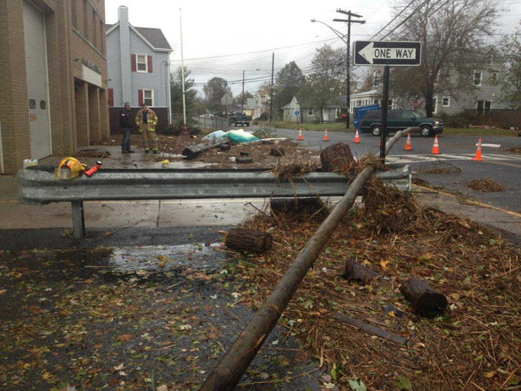 Port Monmouth Fire's Facebook Helps Keep Community Connected