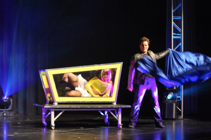 News small post card thumbnail