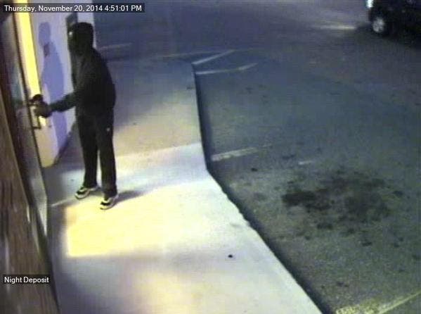 New Images Released in Search for Bank Robbery Suspect | Tewksbury, MA ...