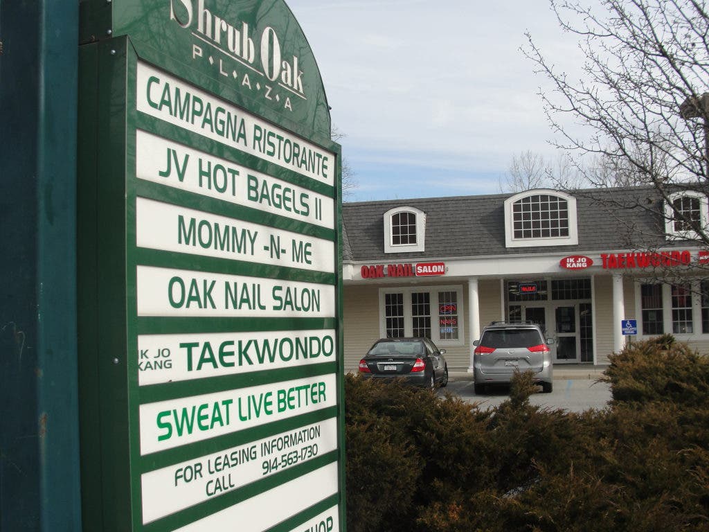 Shrub Oak Plaza Offers "Deal Week" to its Customers Yorktown, NY Patch