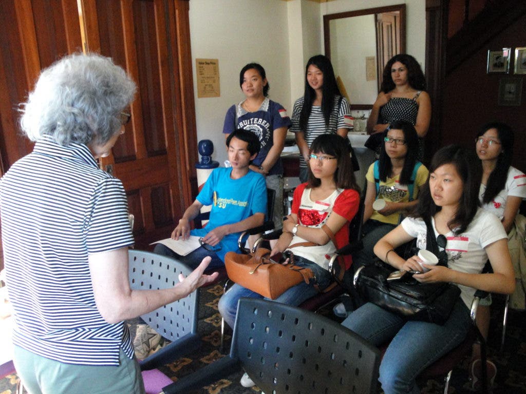 News small post card thumbnail