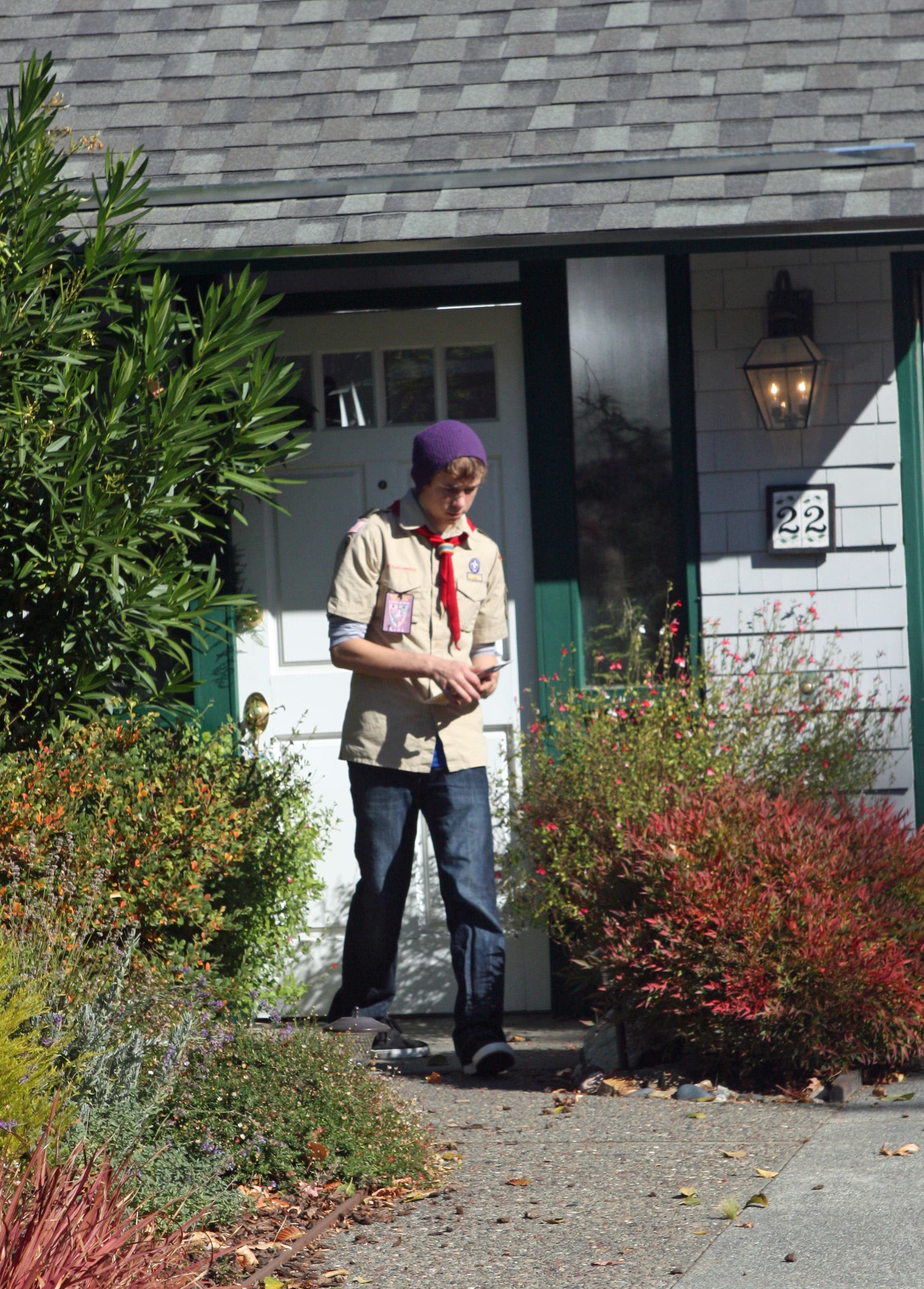 News small post card thumbnail