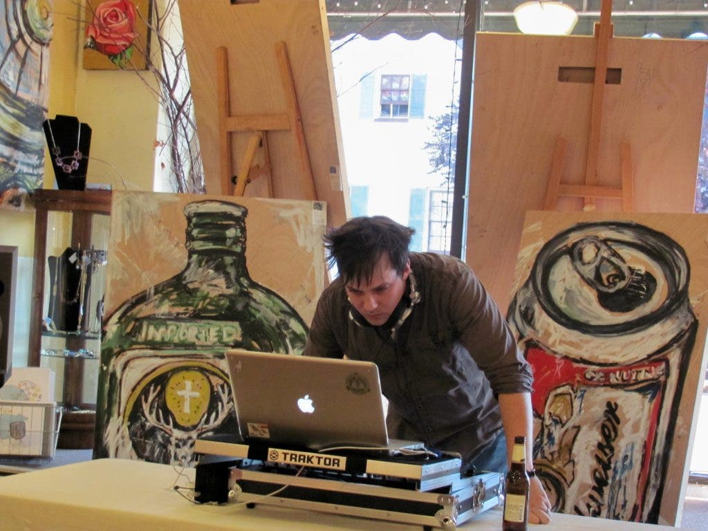 News small post card thumbnail