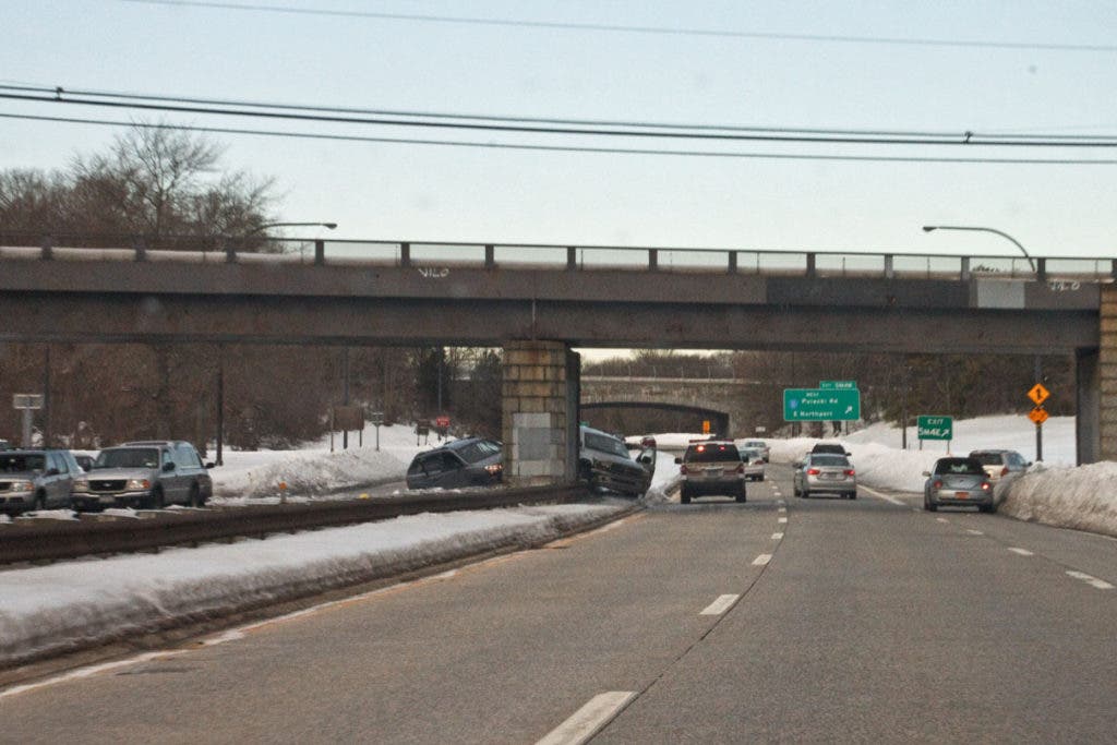 Kings Park Man Charged With DWI After Crash on Sunken Meadow Parkway ...