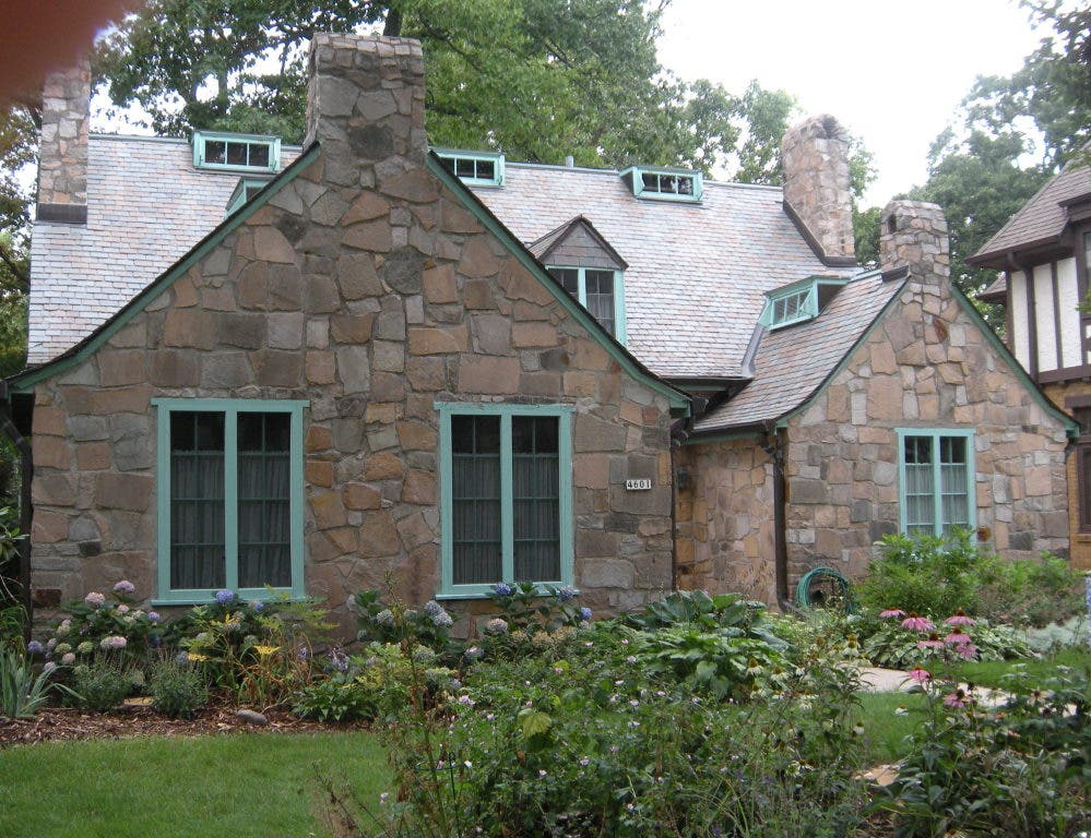 State Survey Finds Nearly 2,900 Historic Homes in Whitefish Bay