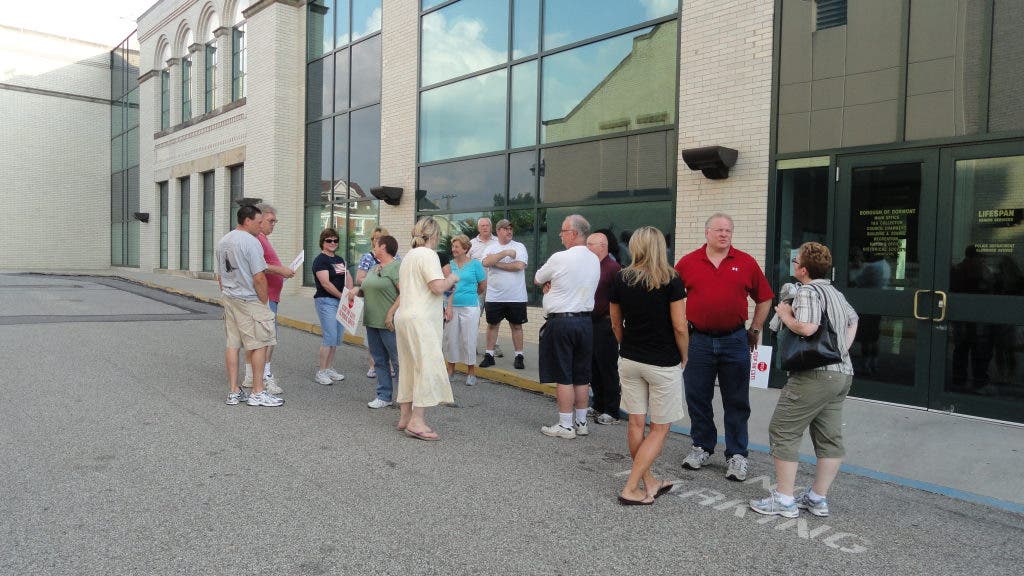 News small post card thumbnail