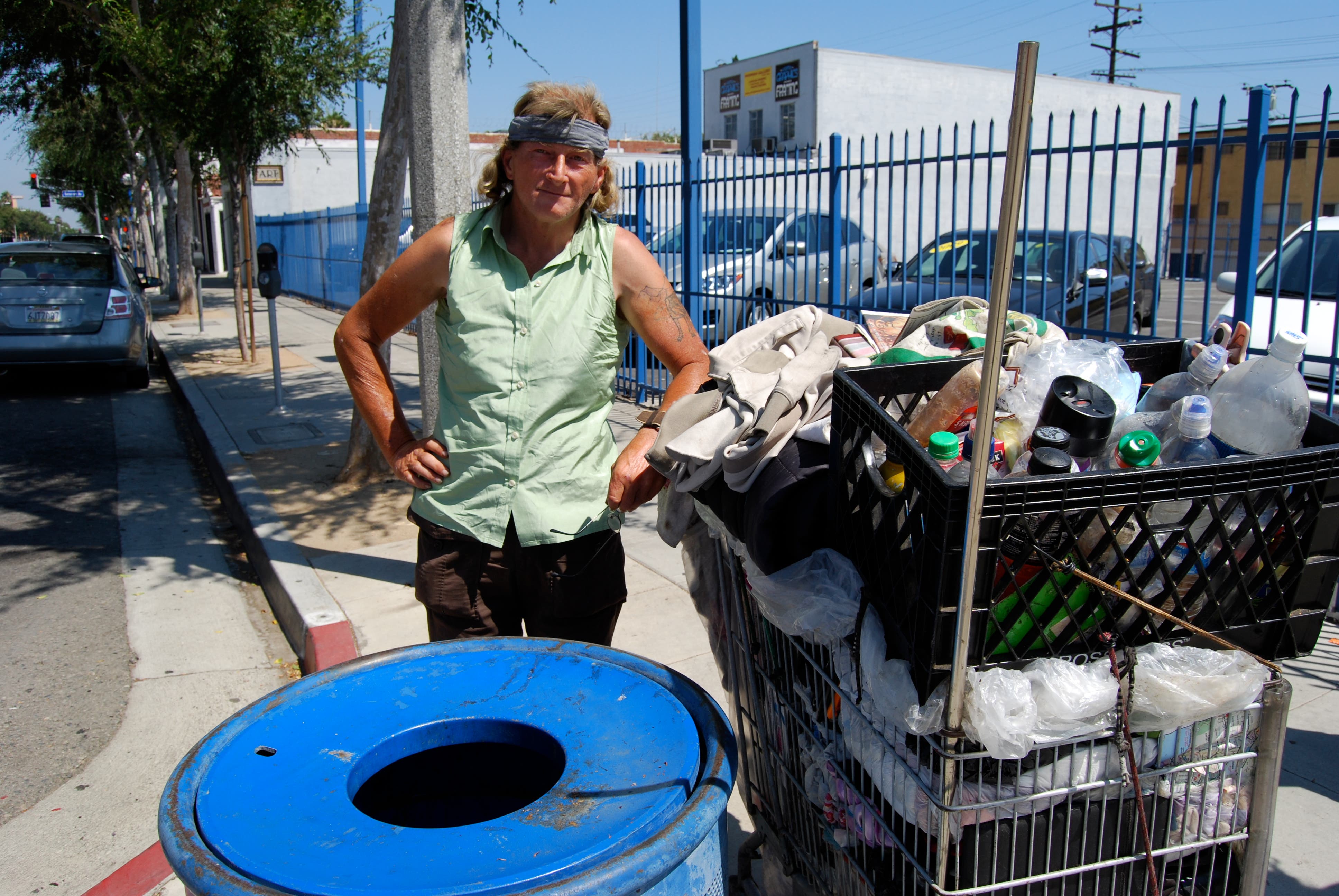 News small post card thumbnail