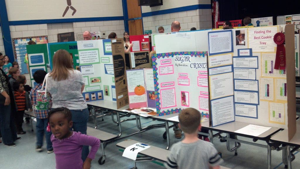 Waugh Chapel Elementary School Holds Science Fair & Ice Cream Social