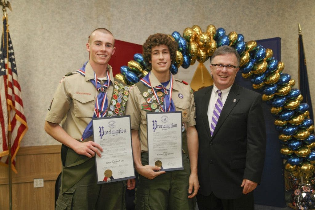 News small post card thumbnail