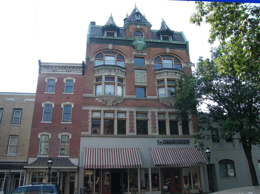 News small post card thumbnail