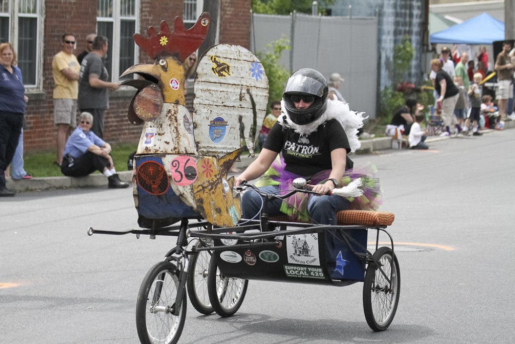 News small post card thumbnail