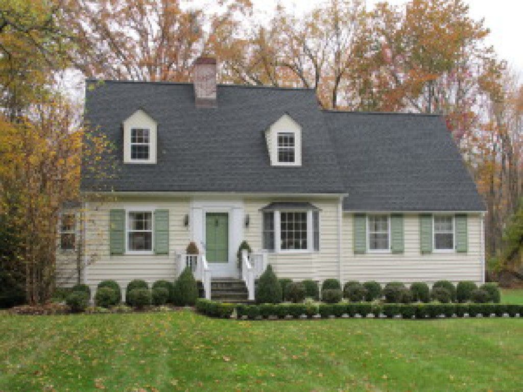 New Canaan Real Estate NOV 1824 MARKET STATS & " List for the