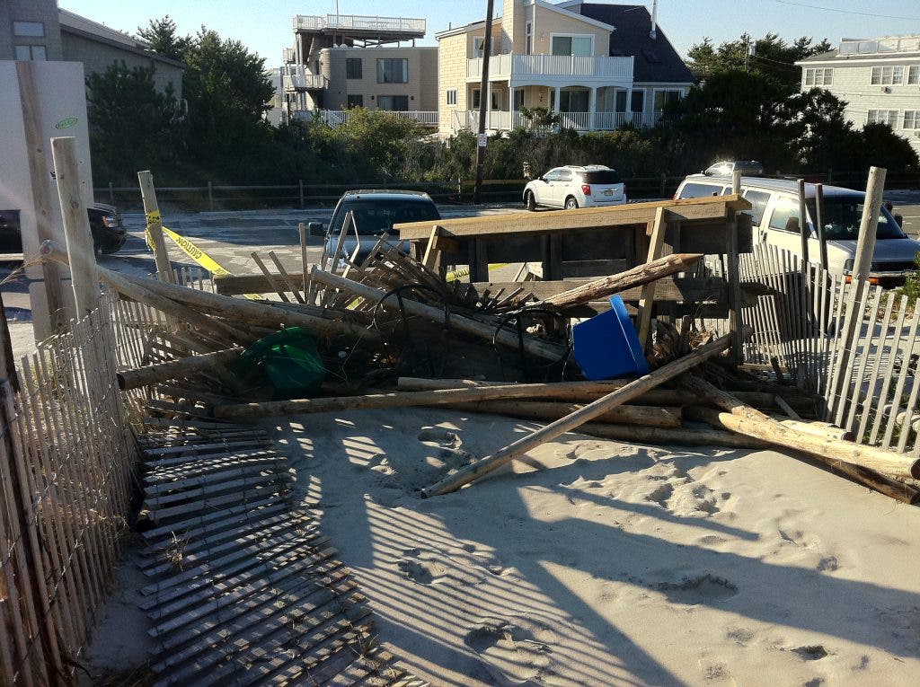 News small post card thumbnail