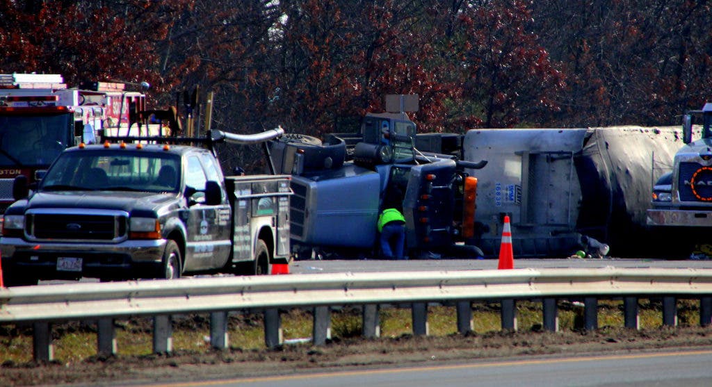 UPDATED: Overturned Tractor Trailer Snarls Traffic on I-93 | Wilmington ...