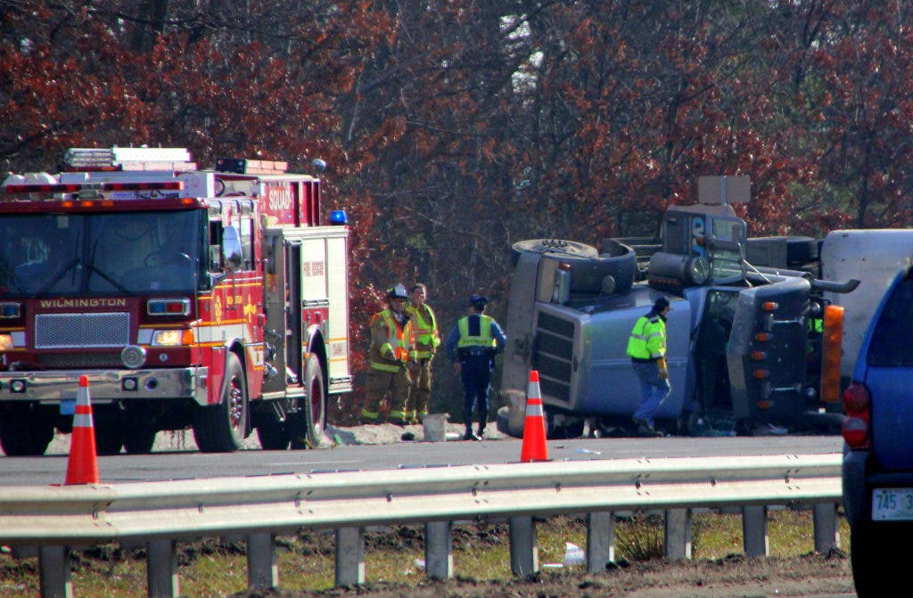 UPDATED: Overturned Tractor Trailer Snarls Traffic on I-93 | Wilmington ...