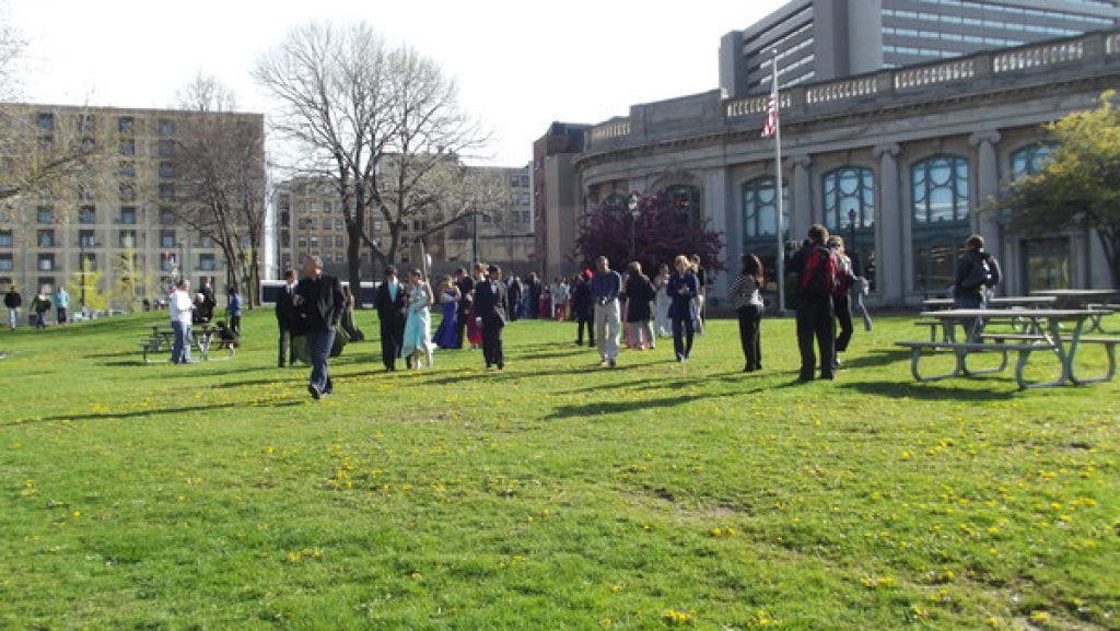 PHOTOS: Sunny Skies for Brookfield Central Prom | Brookfield, WI Patch