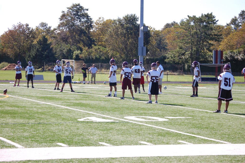 Football Seniors Lead Physical, Athletic Mariners Southampton, NY Patch