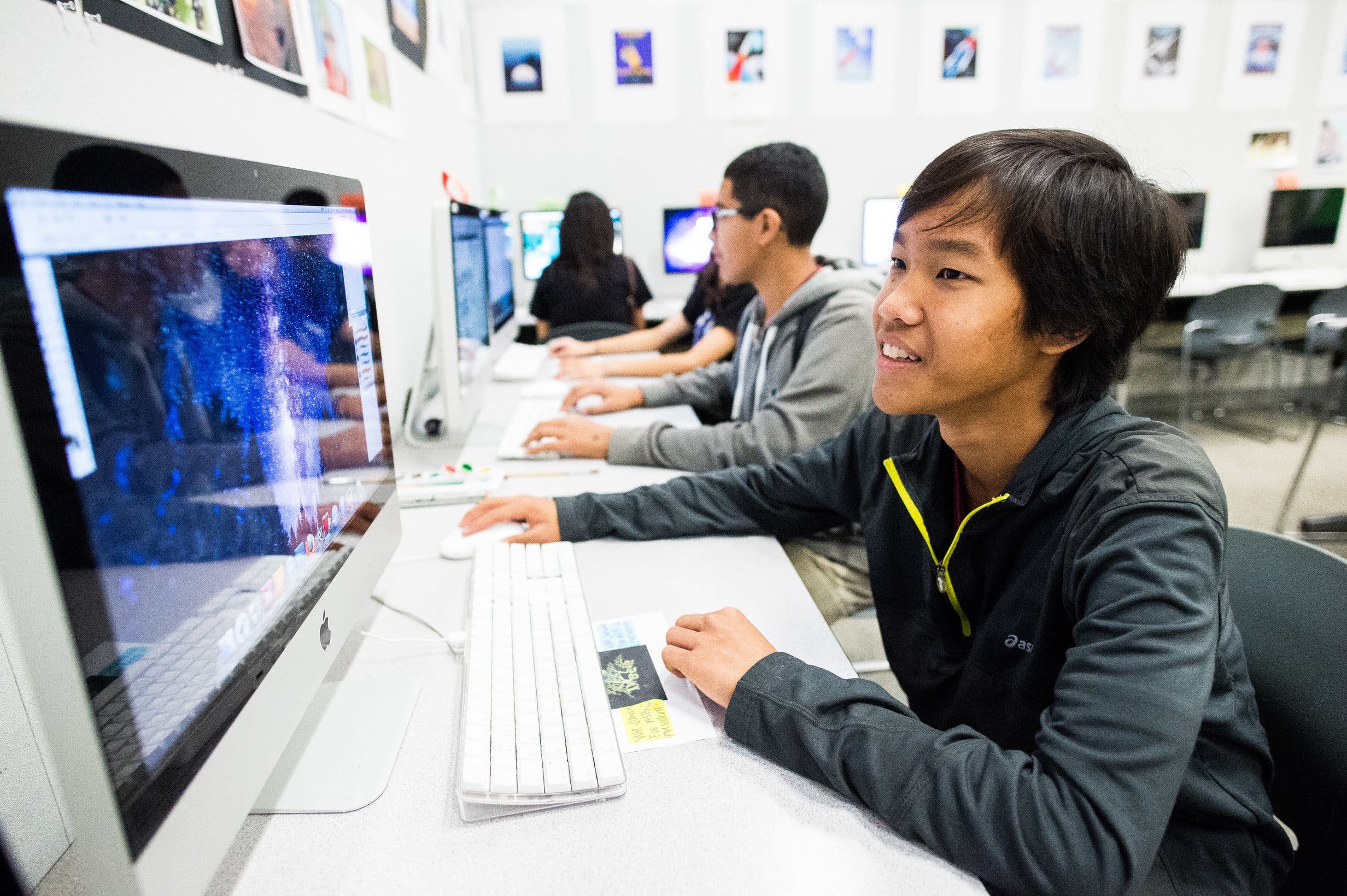 News small post card thumbnail