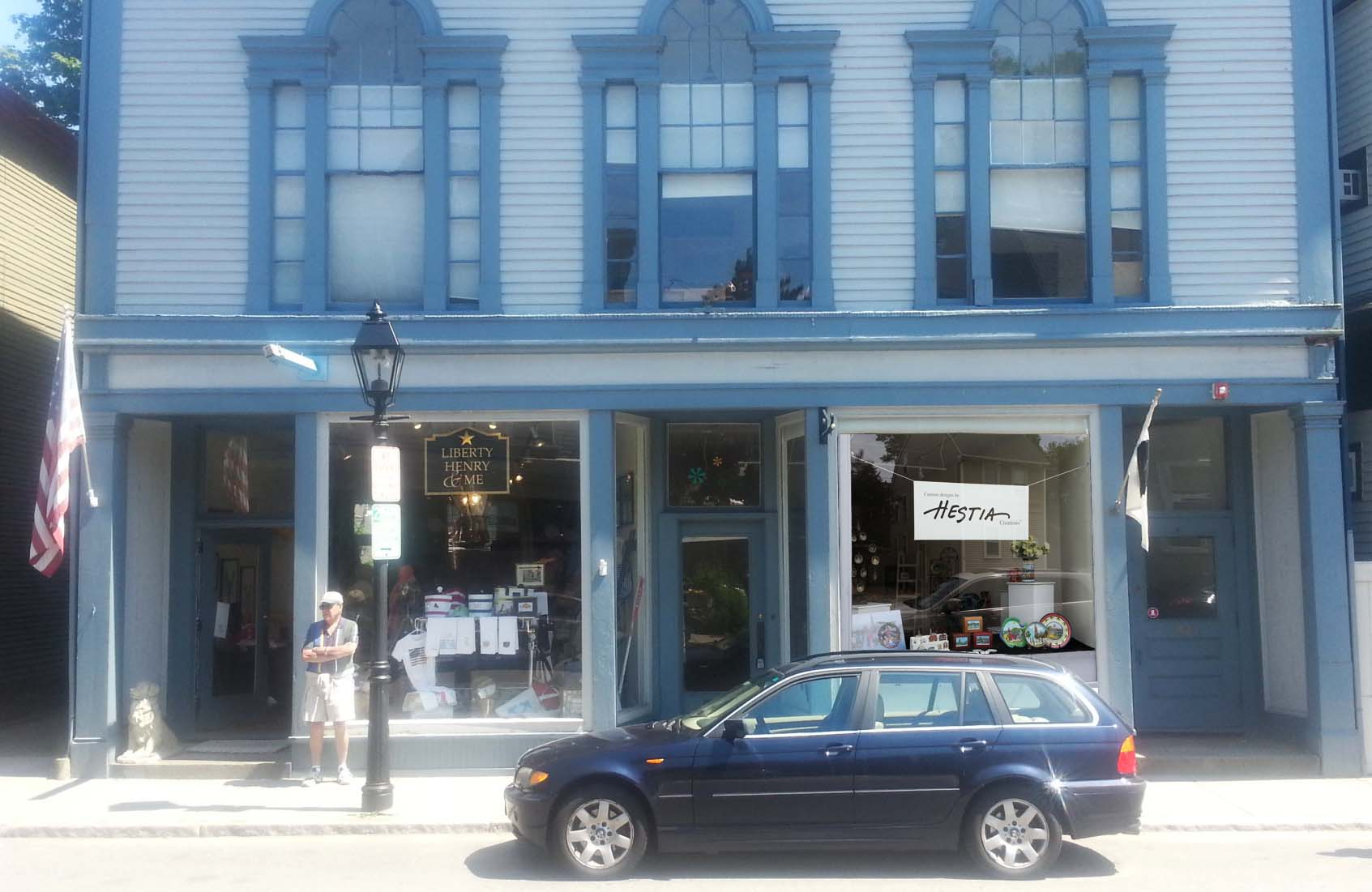 News small post card thumbnail